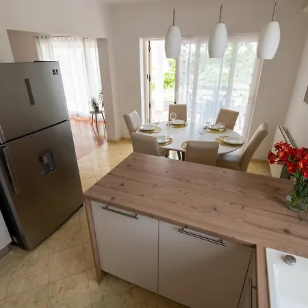 Family Diklo Apartman *
